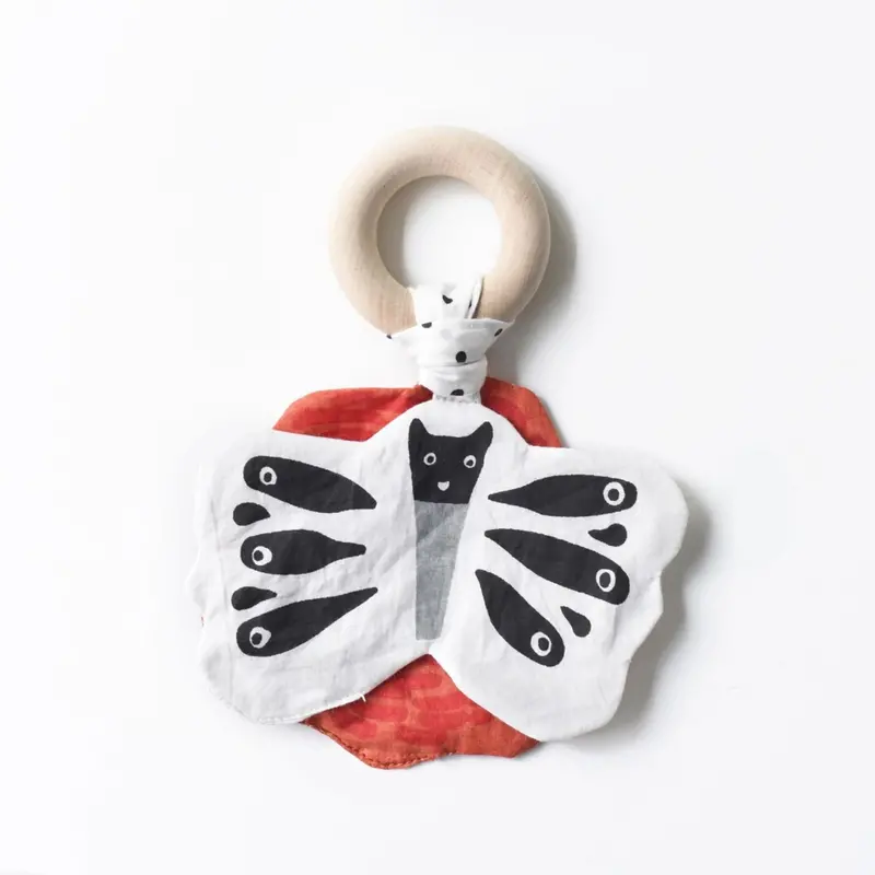 Crinkle-Textured Silicone Teething Ring 2
