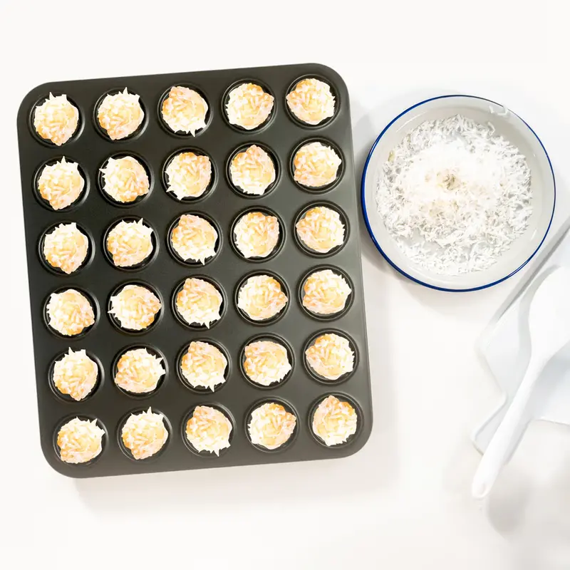 Fox Run Mini Macaron Baking Pan (11.9" X 9.8") 1