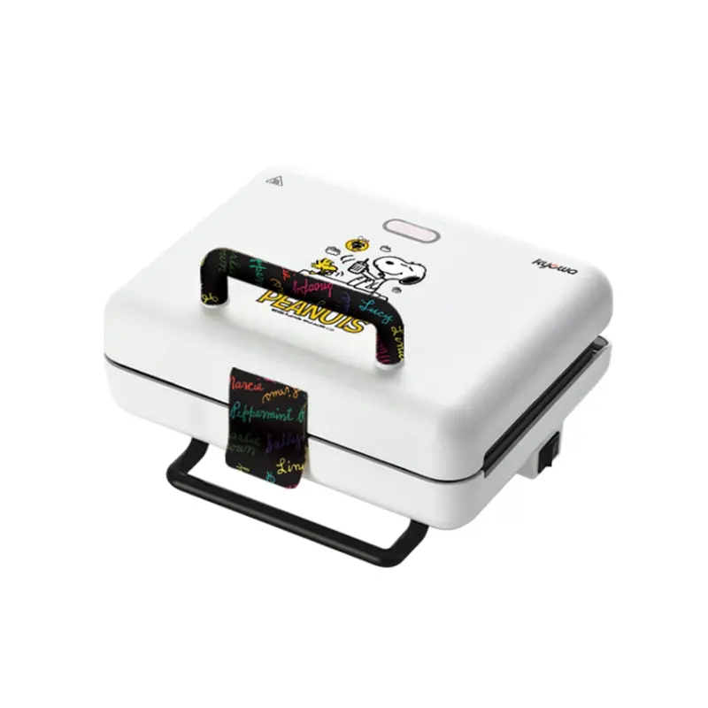 Kyowa Kw-2651 Snoopy-Themed Sandwich Maker 1