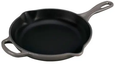 Le Creuset Flint Oyster Skillet – 9" Cast Iron, Pre-Seasoned 1