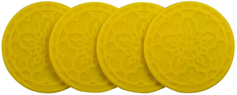 Le Creuset Silicone Coaster Set – Soleil Yellow Heat-Protective Mat 1