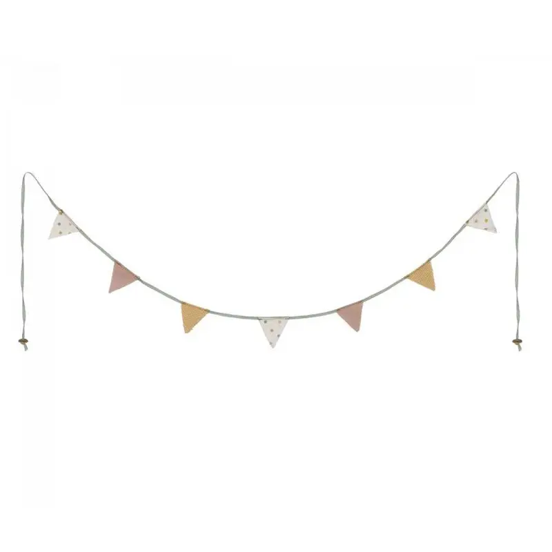Miniature Festive Garland – Lightweight Decorative String 1