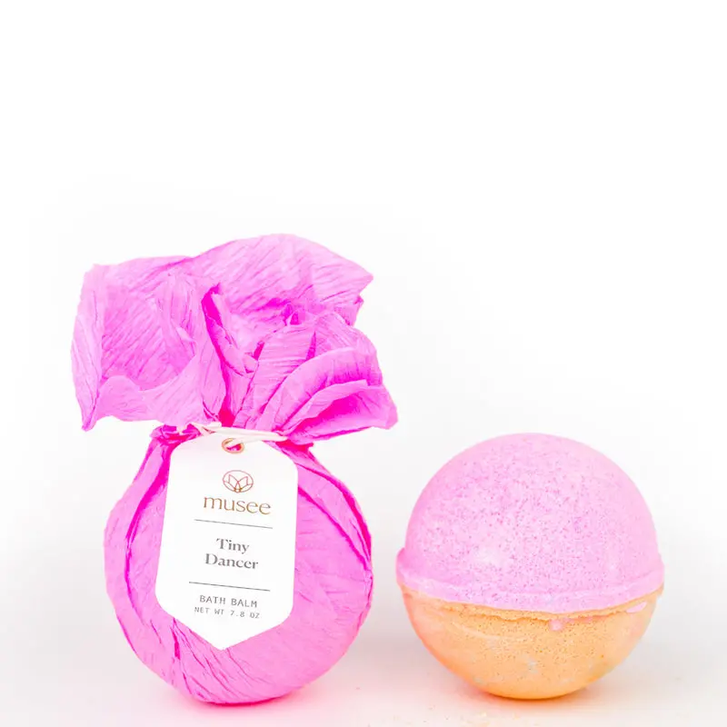 Musee Tiny Dancer Bath Bomb – Earthy Patchouli & Soft Musk 1
