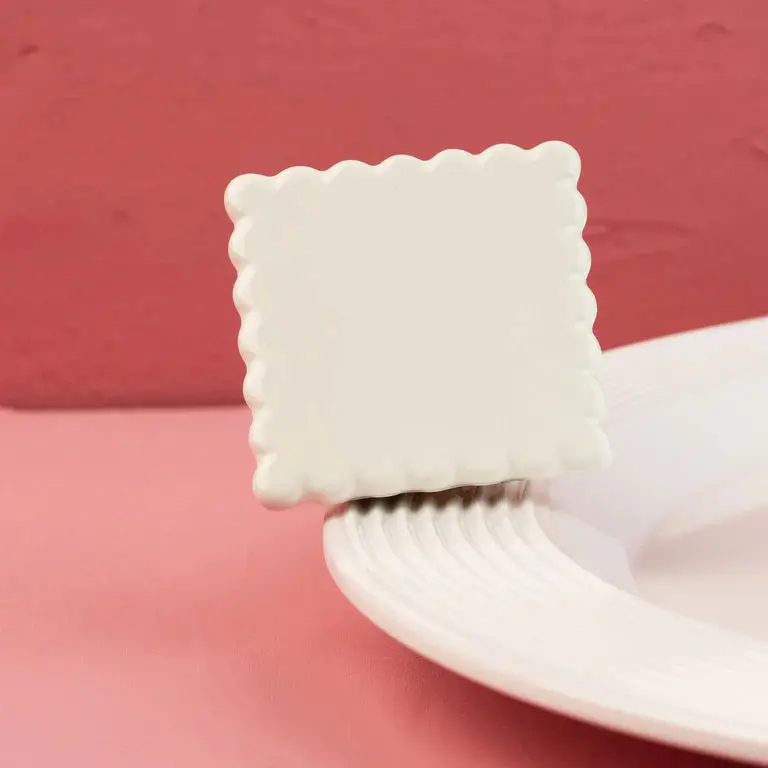 Nora Fleming Simple Scallop Coastal-Inspired Serving Piece 1