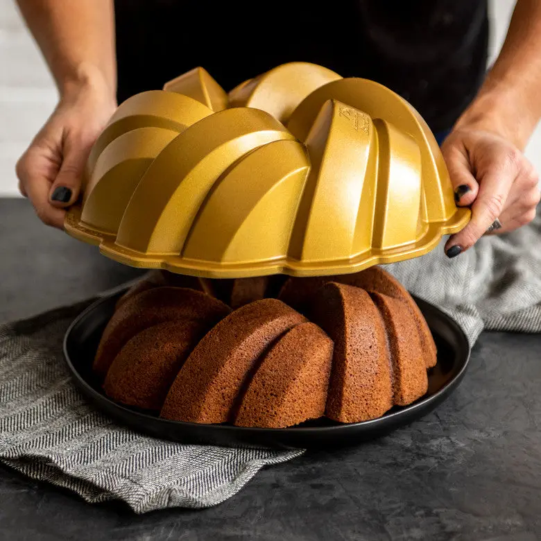 Nordic Ware 75Th Anniversary Braided Bundt Pan – Limited-Edition Elegant Cake Mold 1