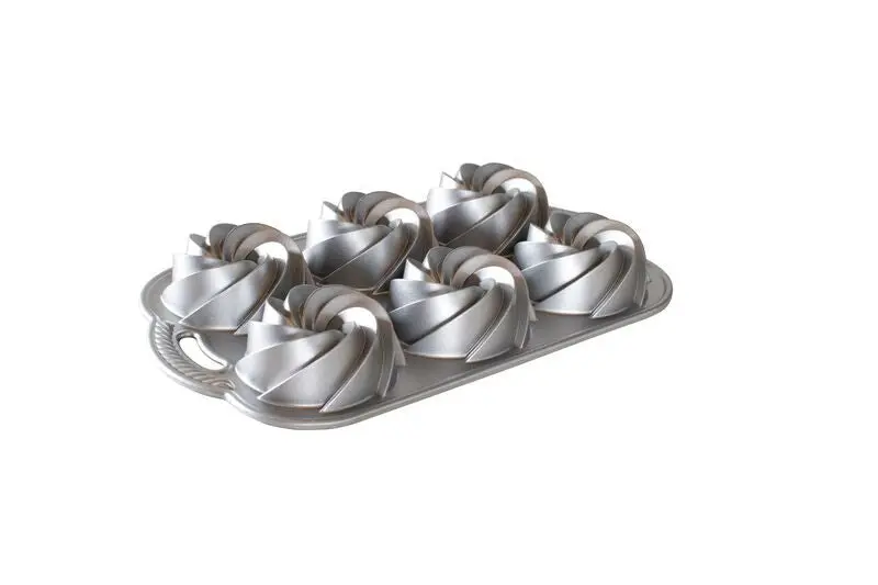 Nordic Ware Heritage Bundtlette Pan – Set Of 12 Mini Bundt Cups 1