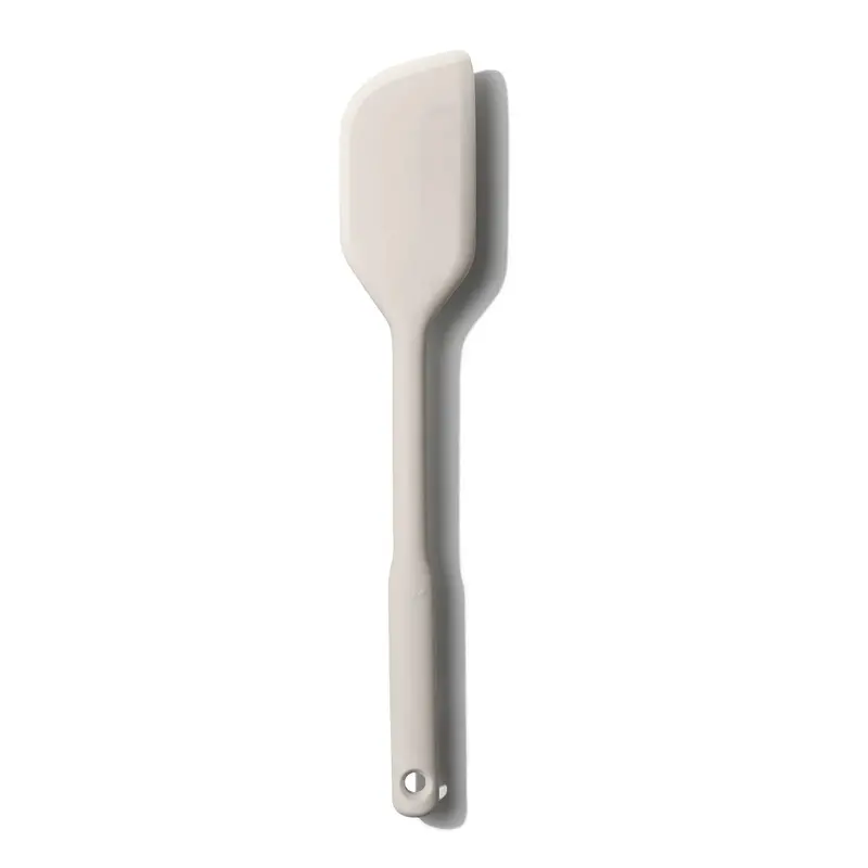 Oxo Heavy-Duty Silicone Spatula – Oatmeal-Colored Handle 1