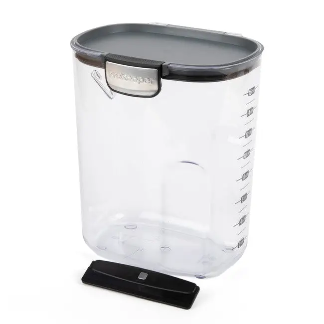Progressive Flour Scoop With Built-In Leveler 1