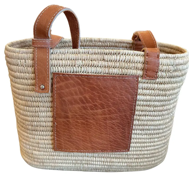 Raffia Fashion Tote Bag – Lightweight & Stylish 1