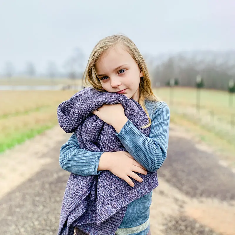 Seed Stitch Merino Wool Blanket – Hand-Knit Texture 1