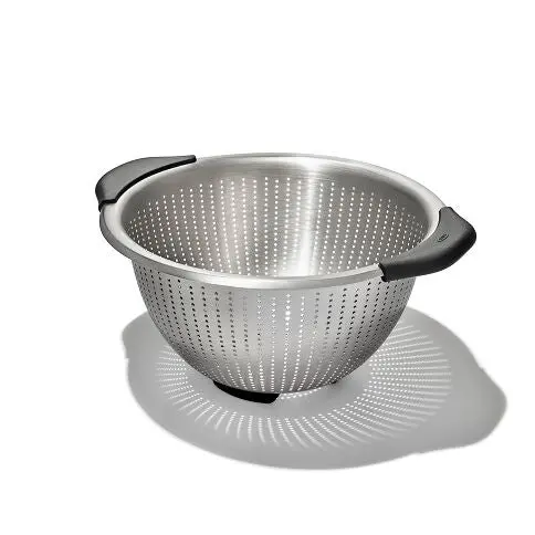 Stainless Steel Colander, 5-Quart – Oxo Good Grips 1