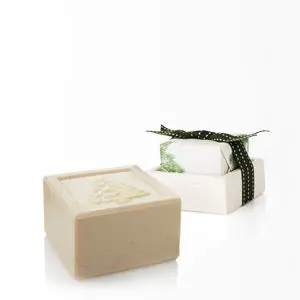 Thymes Frasier Fir Scented Bar Soap & Dish Cleanser 1
