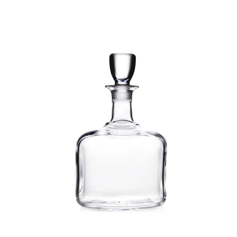 Woodbury Crystal Decanter With Modern Silhouette 1