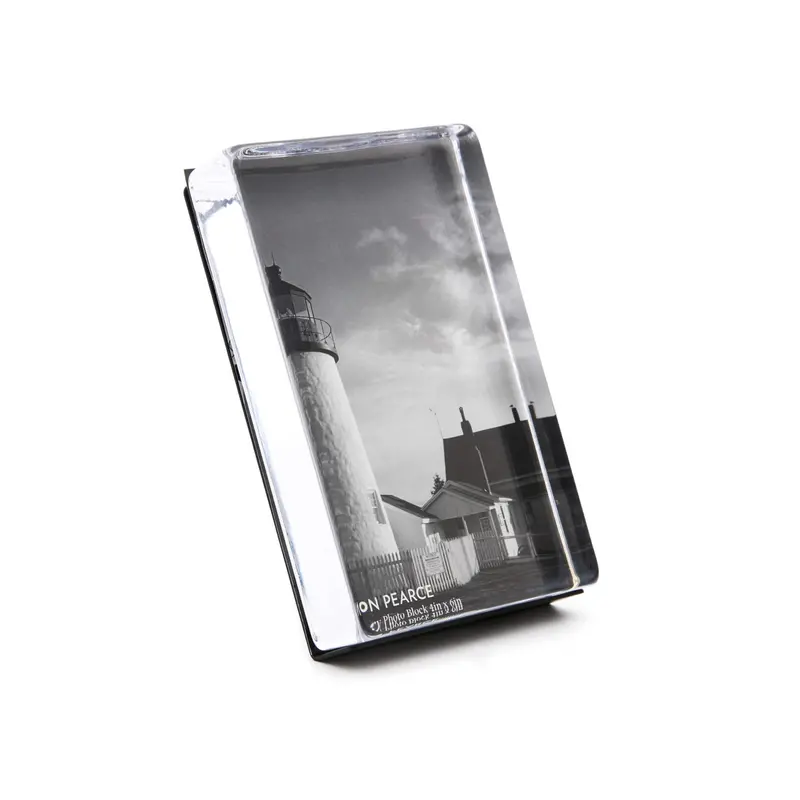 Woodbury Vertical Photo Display Block 1